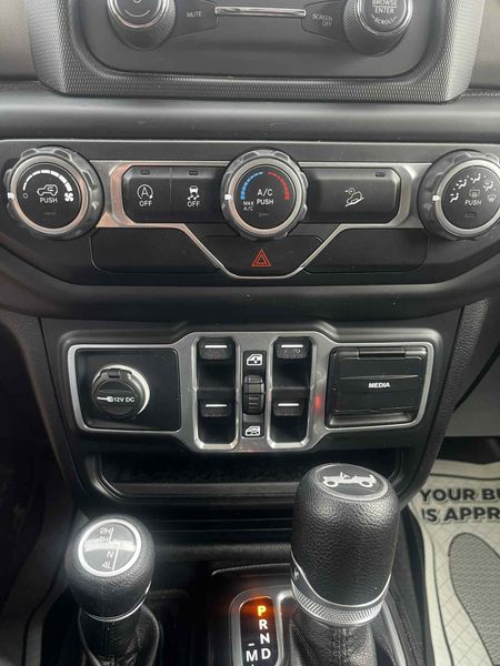 2018 Jeep Wrangler Unlimited Sport S photo 7