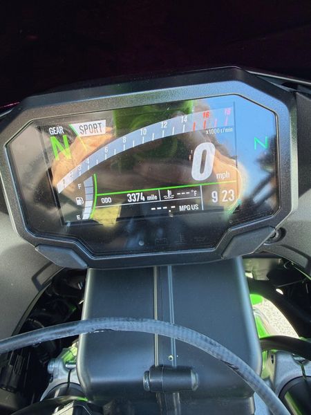 2024 Kawasaki Ninja ZX-6RImage 6