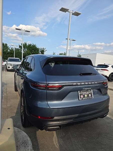 2019 Porsche Cayenne BaseImage 4