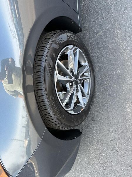 2024 Kia Forte LXSImage 12