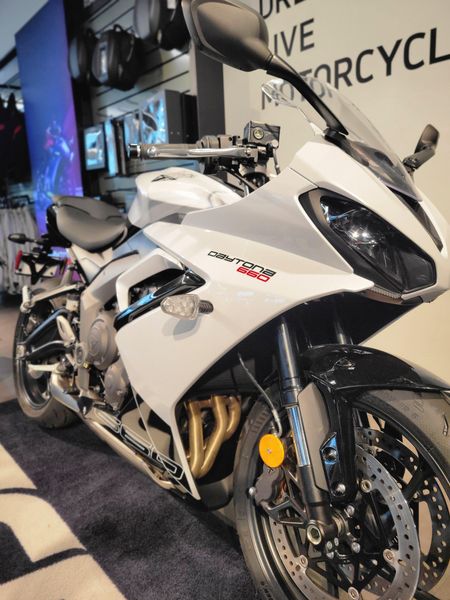New 2025 Triumph DAYTONA 660 