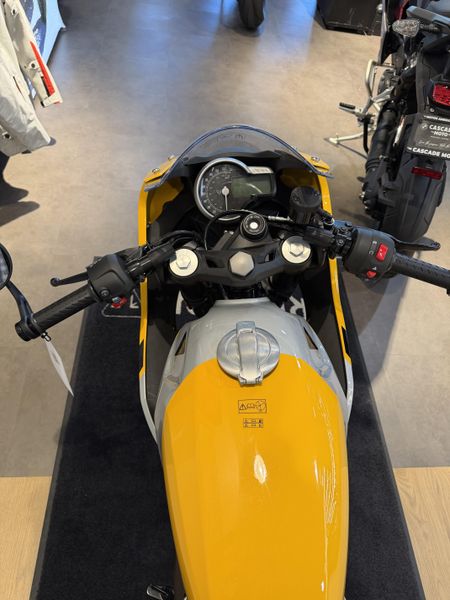 2026 Triumph Thruxton 400