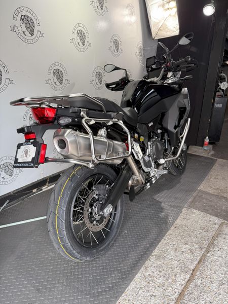 2025 BMW F900GSA 