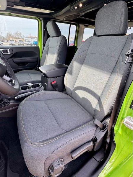 New 2026 Jeep Wrangler 4-door Sport SImage 11