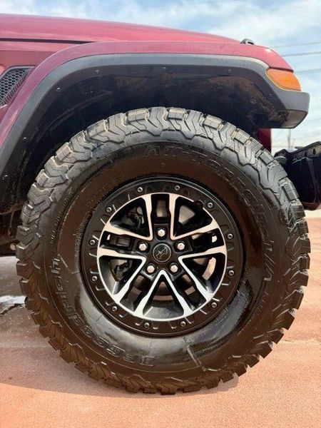 Used 2021 Jeep Wrangler Unlimited Sahara AltitudeImage 21