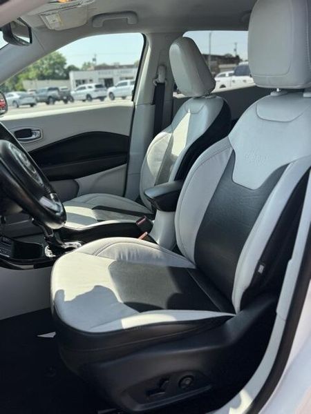 2020 Jeep Compass LimitedImage 14