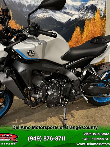 2025 Yamaha MT-09Image 7