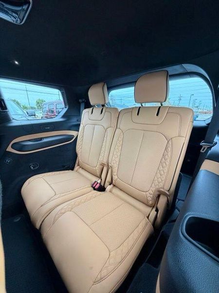 New 2027 Jeep Grand Cherokee L Summit 4x4Image 12