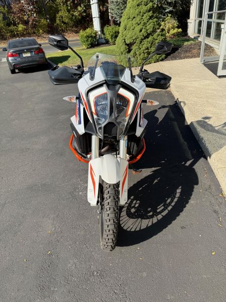 2023 KTM Super Adventure 1290 RImage 3