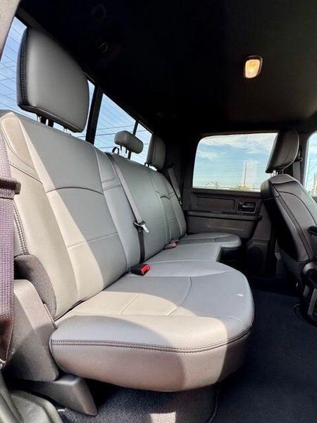 New 2027 RAM 3500 TradesmanImage 16