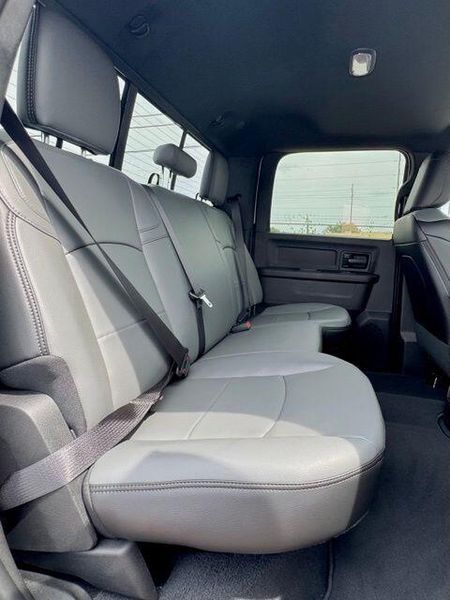 New 2027 RAM 3500 TradesmanImage 15