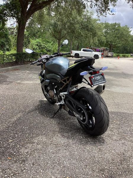 2024 BMW S 1000 R