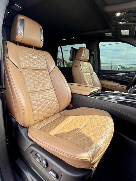 Used 2021 Cadillac Escalade SportImage 14