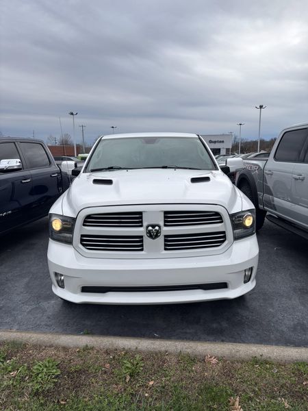 2013 Ram 1500 Sport photo 2