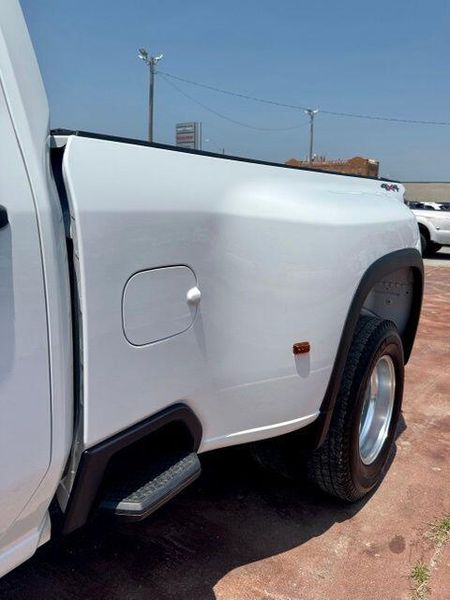 Used 2025 Chevrolet Silverado 3500HD Image 22