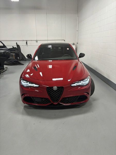 2024 Alfa Romeo Giulia Quadrifoglio RwdImage 2