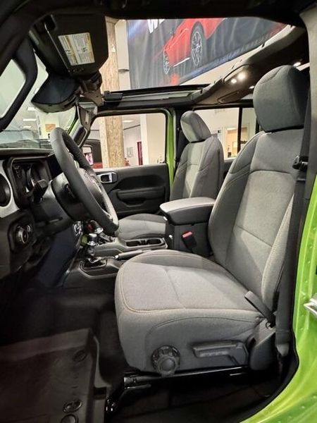 New 2026 Jeep Wrangler 4-door Sport SImage 10