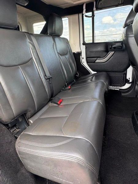 Used 2017 Jeep Wrangler Unlimited SportImage 12