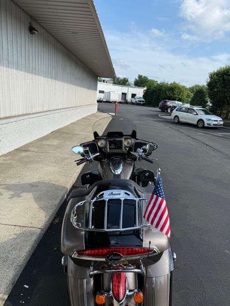 2019 INDIAN MOTORCYCLE Chief RoadmasterImage 4