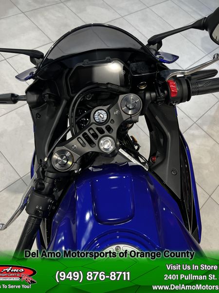 2025 Yamaha YZF-R3 ABSImage 12