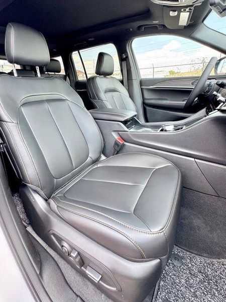 New 2026 Jeep Grand Cherokee 85th Anniversary Edition 4x4Image 14
