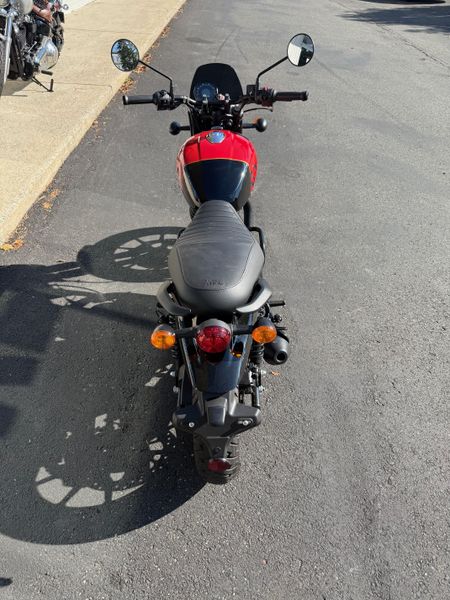 2023 Royal Enfield Hunter 350Image 4
