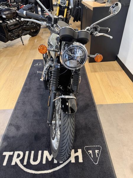2026 Triumph Bonneville T120