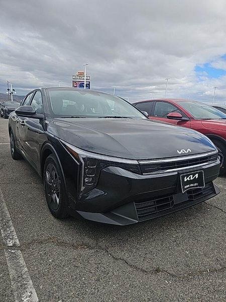 New 2026 Kia K4 LXImage 1