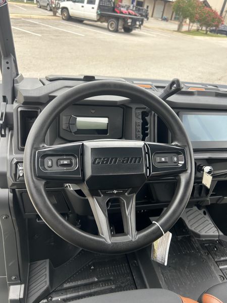 New 2026 Can-Am DEFENDER MAX LONE STAR HD11 Image 15