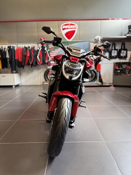 New 2026 Ducati XDIAVEL V4 