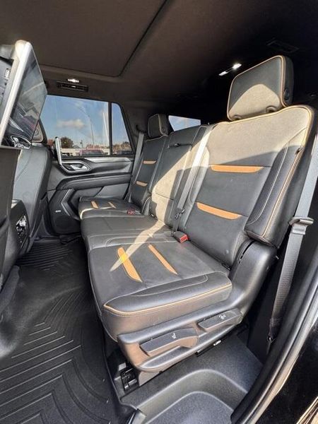 Used 2022 GMC Yukon AT4Image 12
