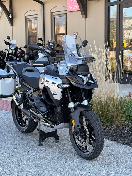 2025 BMW R 1300 GS Adventure Image 2