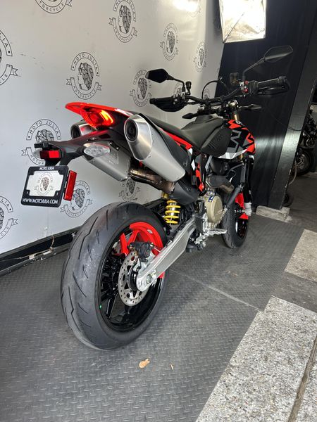 2025 Ducati HYPERMOTARD 698 RVE