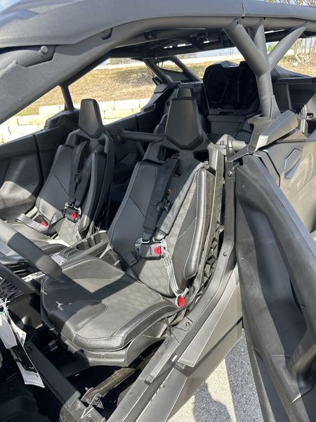 New 2026 Can-Am MAVERICK R X RS 999T DCT Image 13