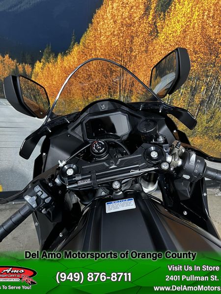 2025 Kawasaki NINJA ZX-10R ABS Image 3