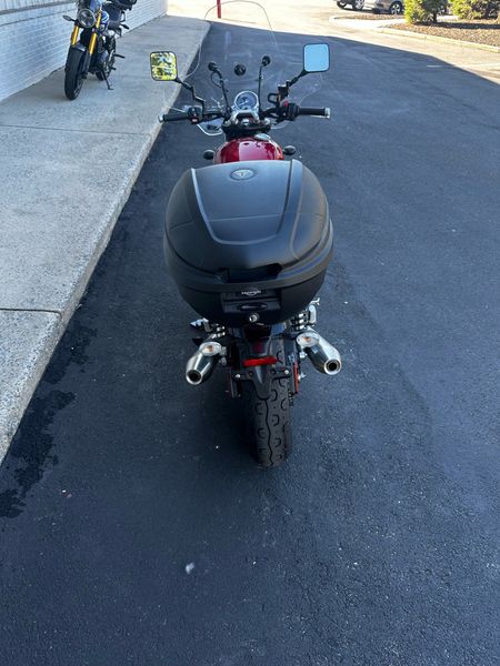 2017 Triumph Street Twin BaseImage 4