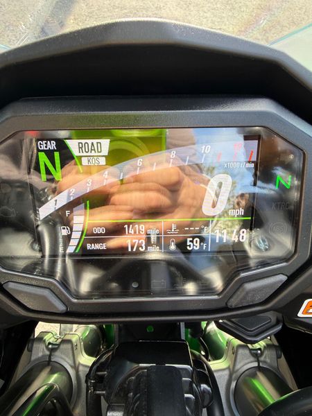 2023 Kawasaki Ninja 1000 SXImage 5