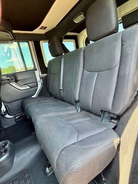 Used 2016 Jeep Wrangler Unlimited SportImage 14
