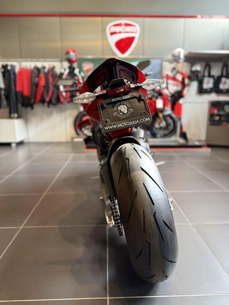 New 2026 Ducati STREETFIGHTER V4S 