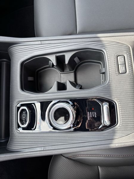 New 2026 Jeep Cherokee Limited 4x4Image 36