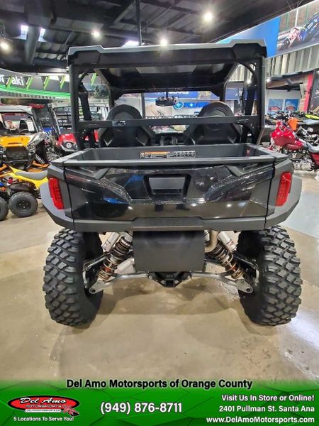 2022 Polaris G22GXD99BJ  in a BLACK CRYSTAL exterior color. Del Amo Motorsports of Orange County (949) 416-2102 delamomotorsports.com 