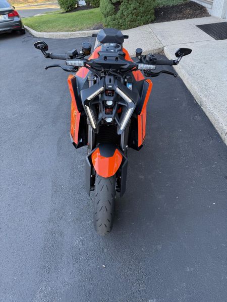 2024 KTM Super Duke 1390 R EVOImage 3