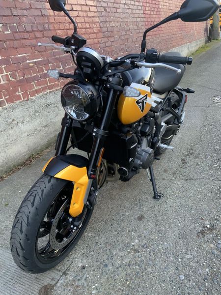2025 Triumph TRIDENT 660