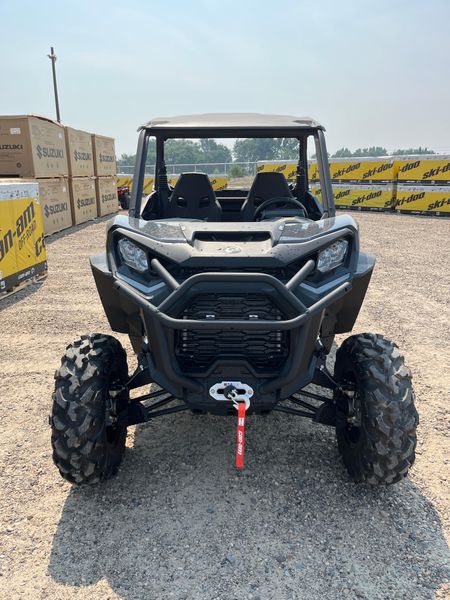 New 2026 Can-Am COMMANDER XT 700 Image 2