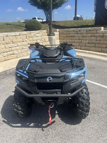 New 2026 Can-Am OUTLANDER XT 700 Image 2