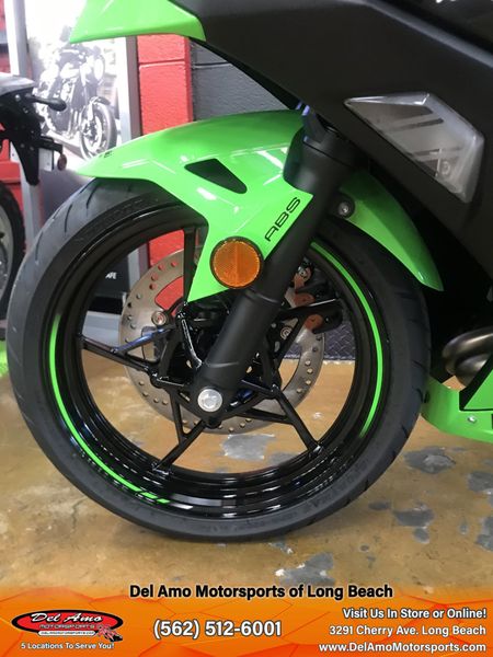 2024 Kawasaki NINJA 500 KRT EDITION SE ABSImage 2