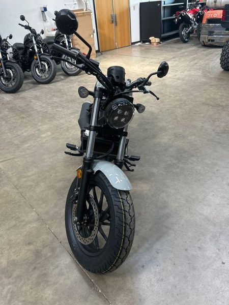 New 2026 Honda REBEL 300 ECLUTCH Image 8