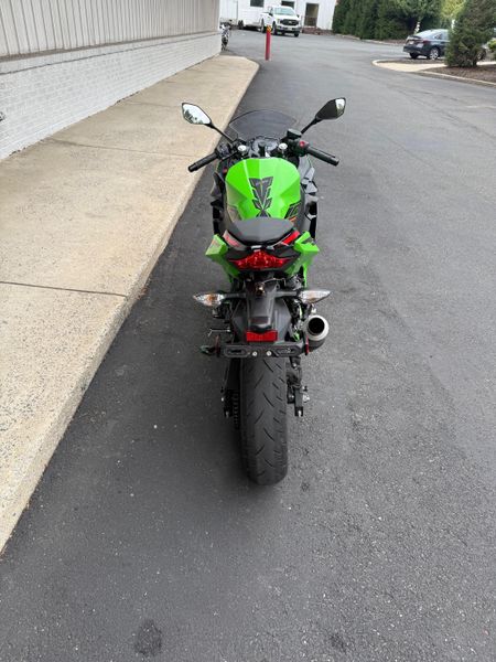 2023 Kawasaki Ninja 400 ABS Image 4