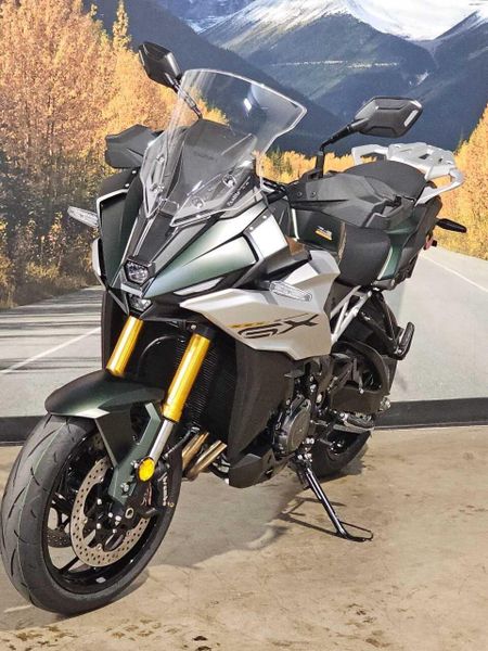 New 2024 Suzuki GSX-S1000GX+ Image 4