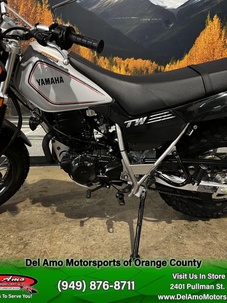 2025 Yamaha TW200Image 9